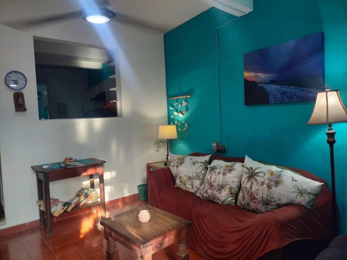 Malecon Beach House In Progreso 1 Block From Beach 外观 照片