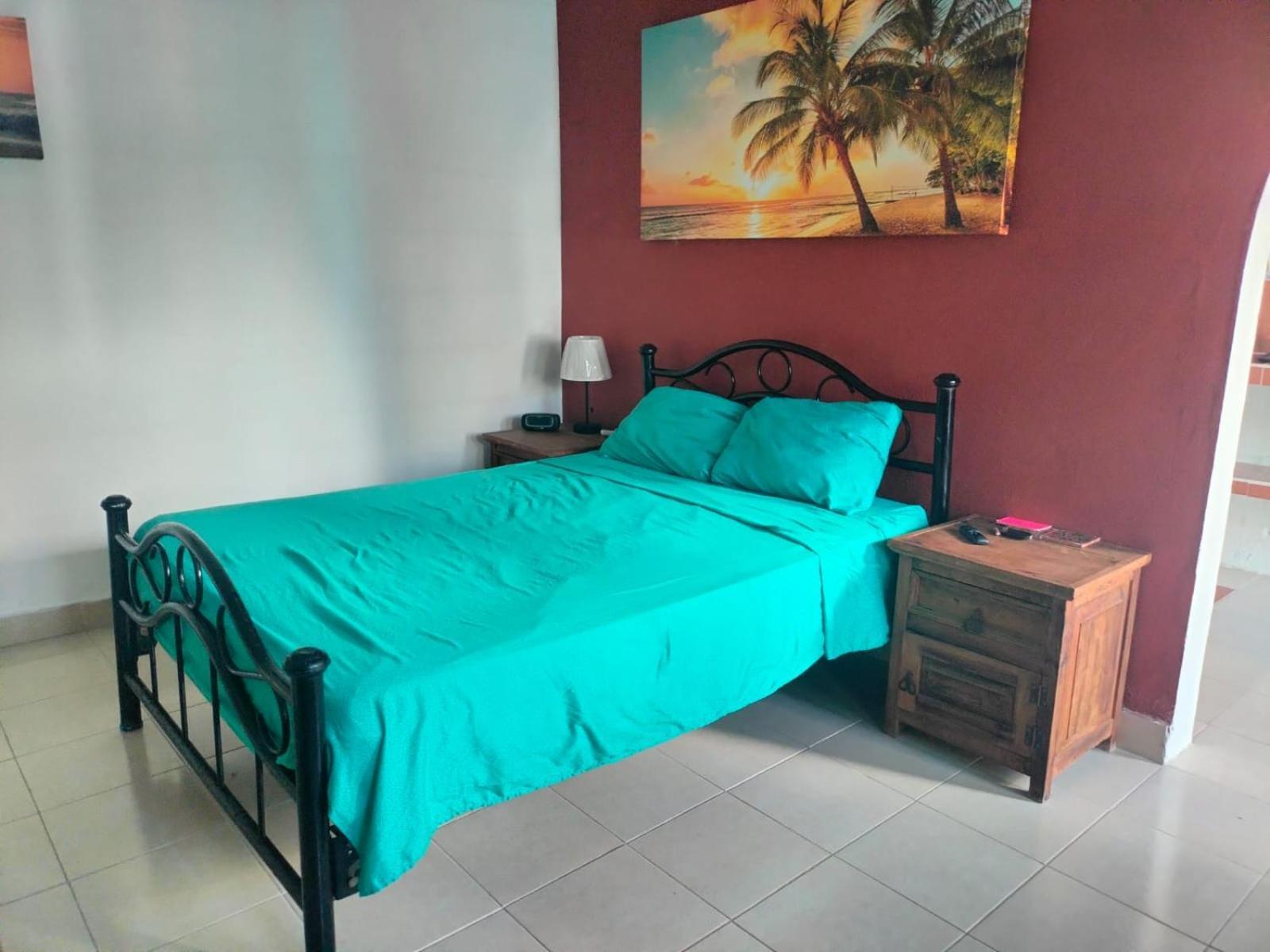 Malecon Beach House In Progreso 1 Block From Beach 外观 照片